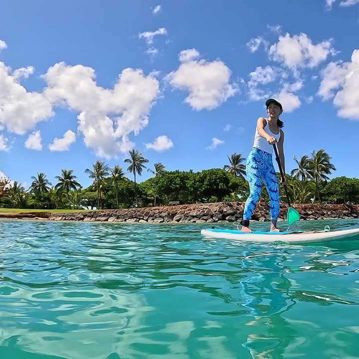 アラモアナの青い海でSUP体験！【ハワイ】SUPパドリングで海ガメに会い